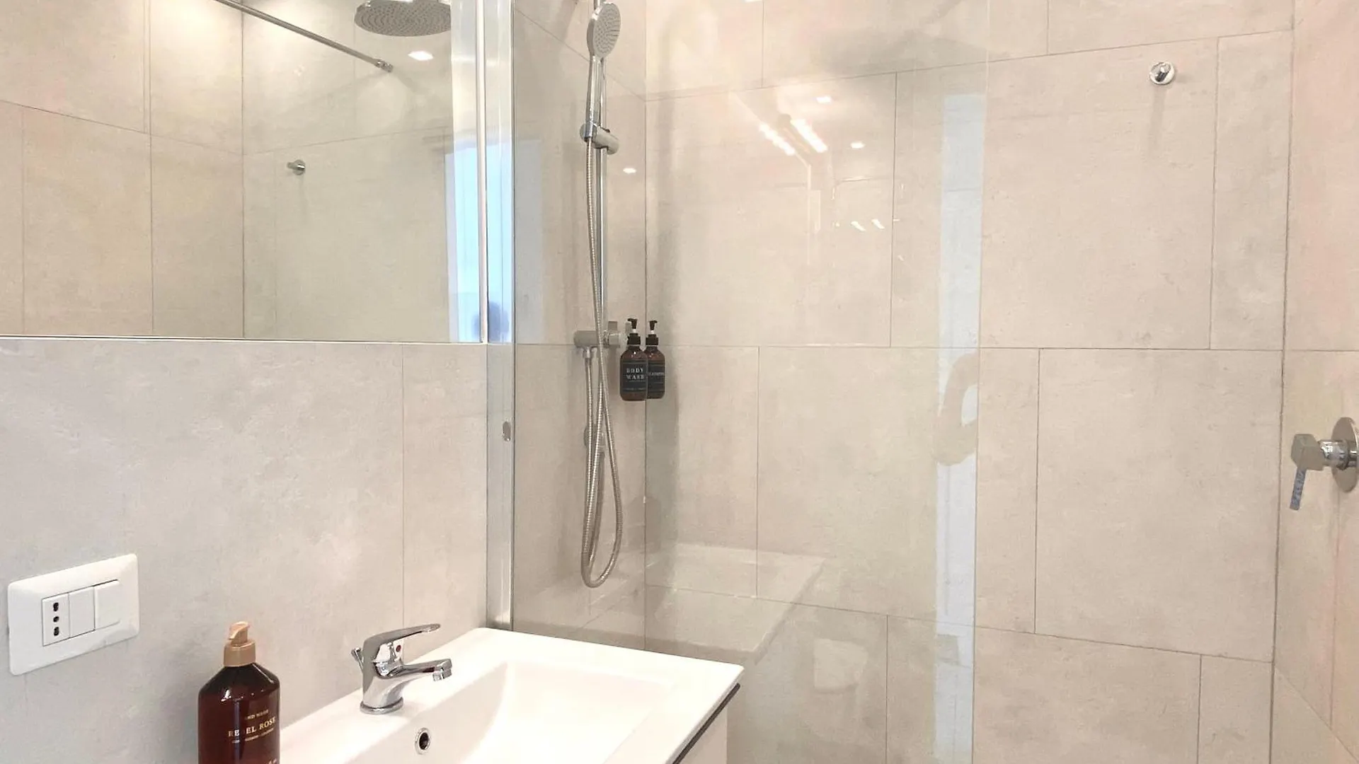 Prince Of Rome Superior Rooms Guest house
