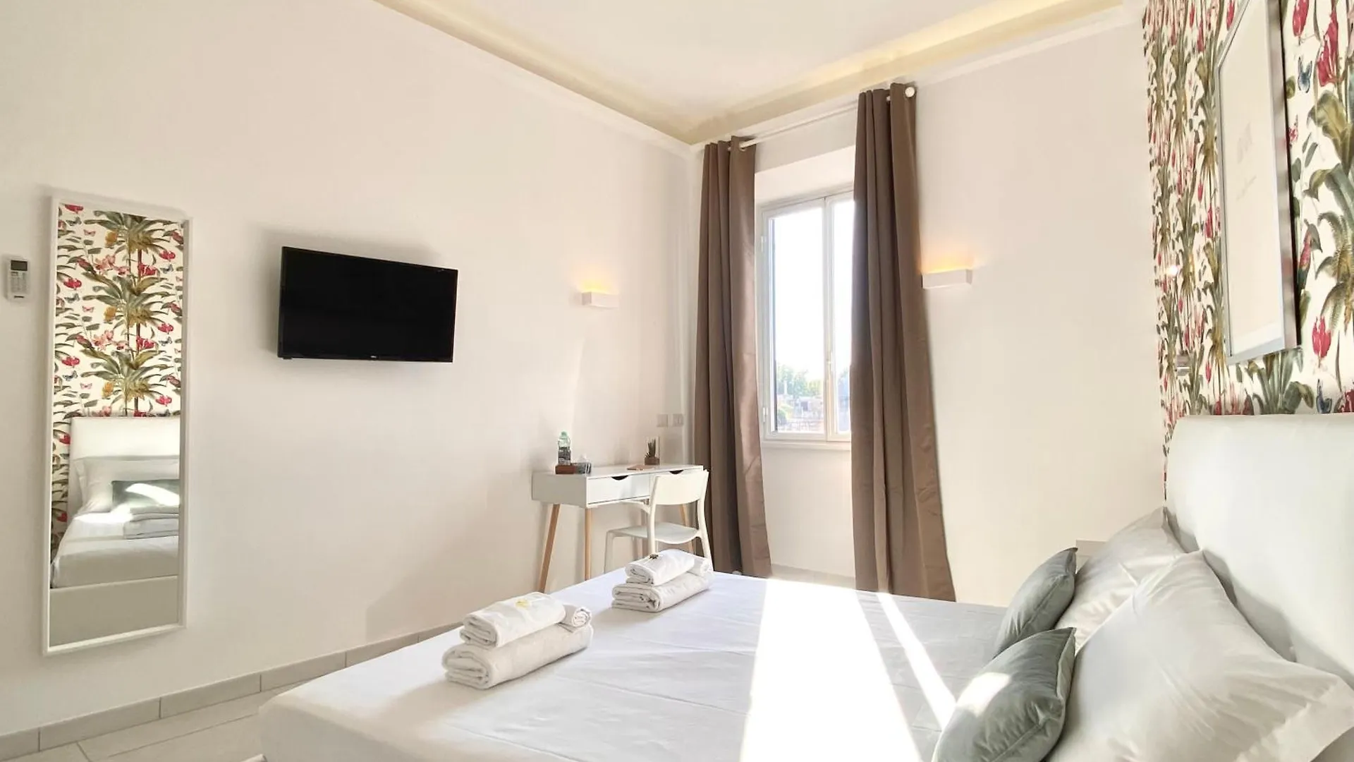 Prince Of Rome Superior Rooms Italy